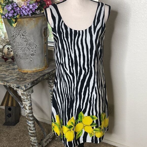 👗🌸HOST PICK🌸👗Bloomingdales Silk Zebra Shift Dress with Lemons at Hem - Picture 1 of 10
